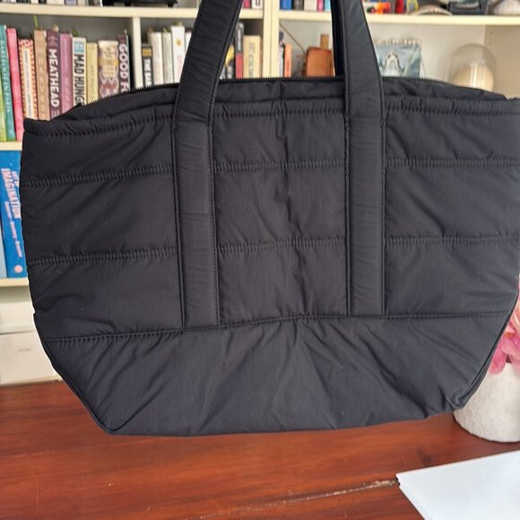 J. CREW Puffer Logo Tote Bag With PrimaLoft New With Tags - Picture 4 of 9